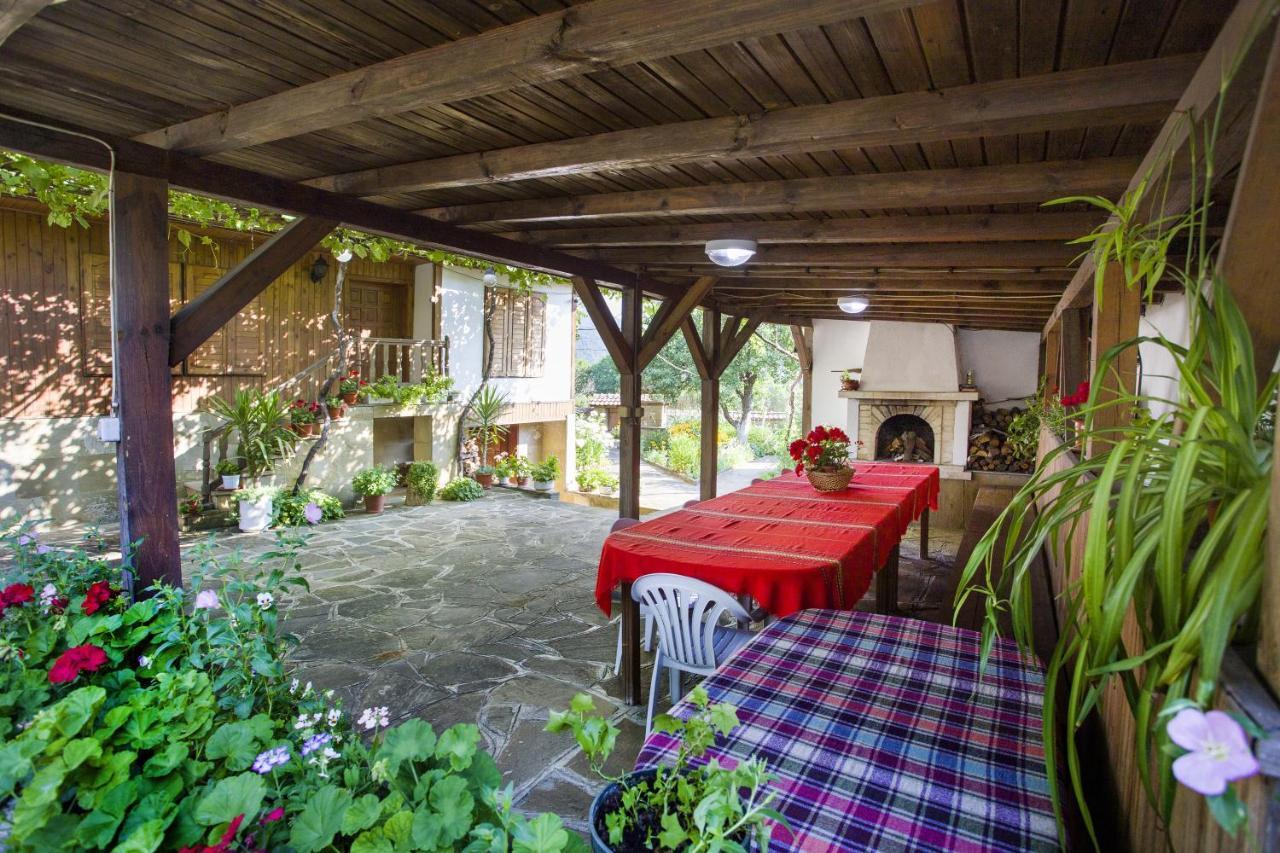 Хаджикольовата Къща Villa Medven Exterior photo